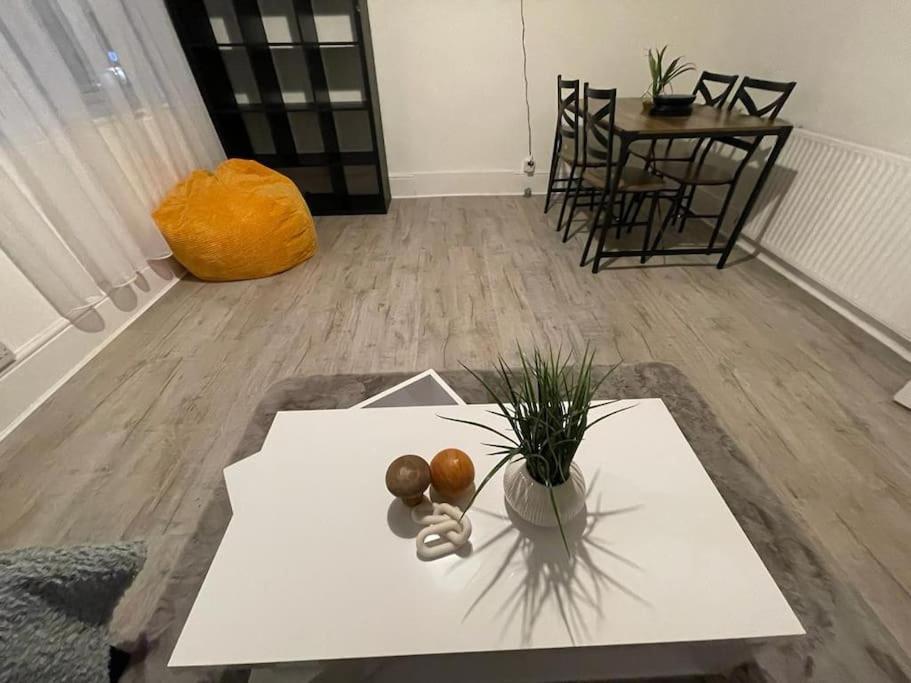 Comfy 2 Bedroom On Tower Bridge London Luaran gambar