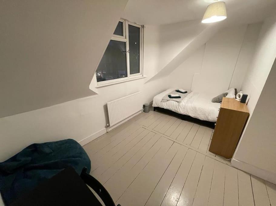 Comfy 2 Bedroom On Tower Bridge London Luaran gambar