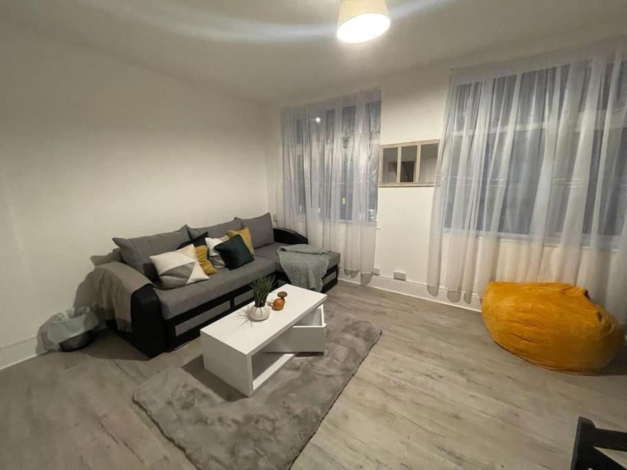 Comfy 2 Bedroom On Tower Bridge London Luaran gambar