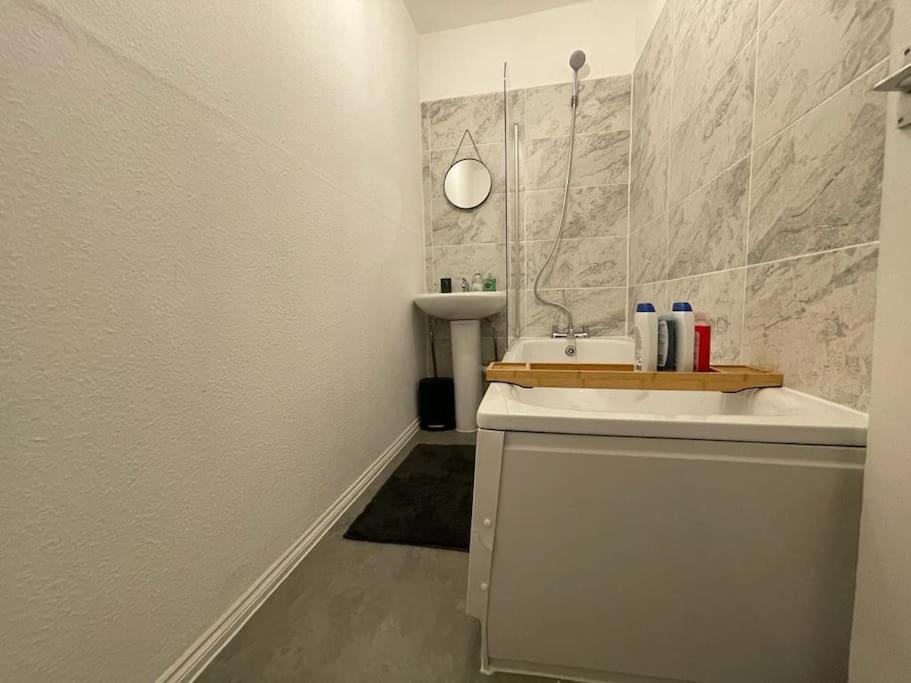 Comfy 2 Bedroom On Tower Bridge London Luaran gambar