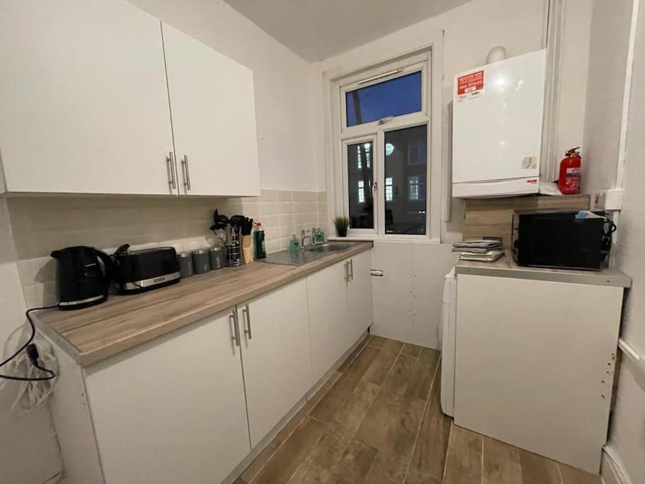 Comfy 2 Bedroom On Tower Bridge London Luaran gambar